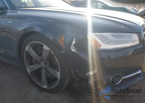 2015 Audi S8 4.0T из США, поврежденный, VIN WAUK2AFD3FN019900